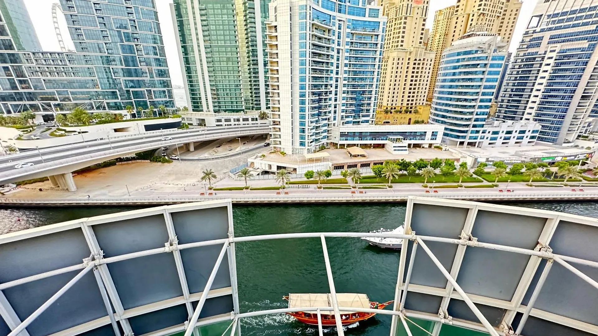 Lxry Full Marina View & Rooftop Pool 40% Off Dubai